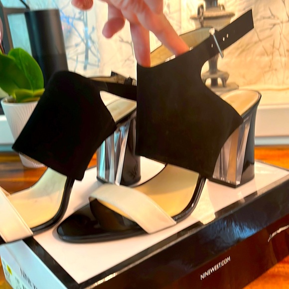 Nine West Shoes - Black & Off White Bootie Sandal, Size 10.5